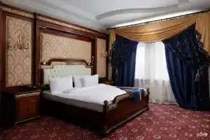 Moscow Holiday Hotel, Москва