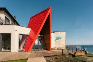 Гостиница «Азатай», Большое Голоустное