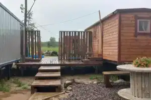 База отдыха «Черный ручей», Островки