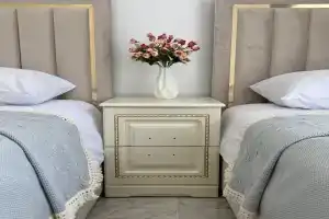 У озера, Мочох