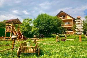 Отдых у реки, Каменномостский