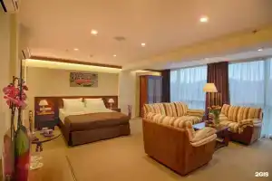 Санаторий Автомобилист, Адлер