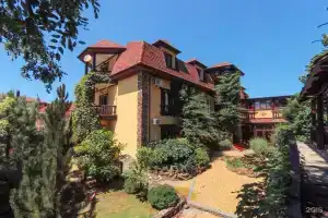 Гостиница «Манэ», Архипо-Осиповка
