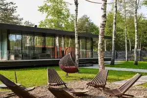 Домик в соснах