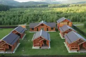 Кемпинг «Кедр», Озёрное