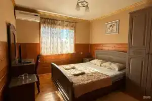 Guest House Aphyn Leto, Гагра