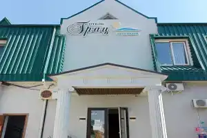 Отель «Грац», Кабардинка