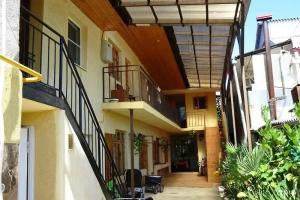 Гостевой дом «Бриз», Адлер