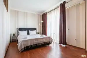 Morerooms, Адлер