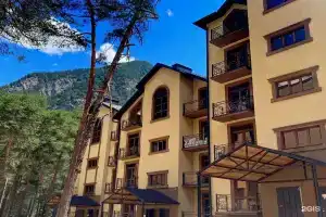 Eco Village, Эльбрус