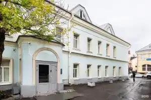 Хостел на Солженицына, Москва