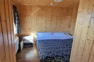 Гостиница «2-4», Котлы
