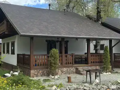 Moon House - 6