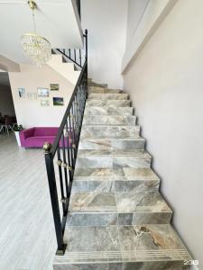 Woodhouse - 71