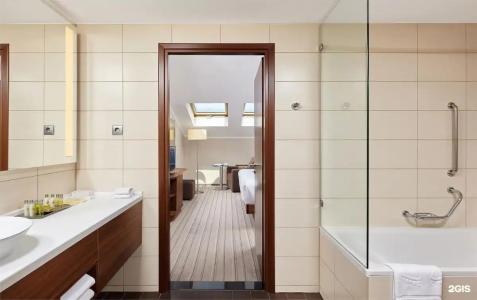 Hilton Garden Inn - 170