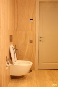Green Doors - 141