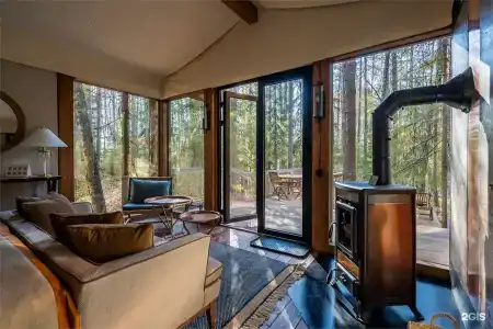 We Lodge - 170