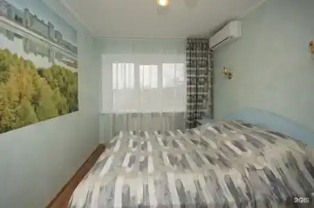 на Ленинградской площади, 2А - 0