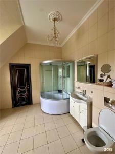 Manor House - 117