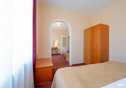 Октябрьская - 128