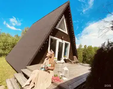 Треугольный стильный дом рядом с сыроварней - 123