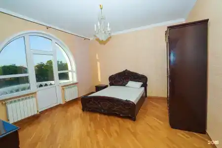 Тур Хаус - 1