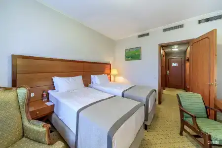 Президент-Отель - 77