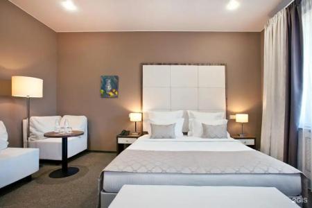 L'Hotel - 40