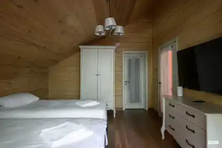 Деревянный коттедж с бассейном и баней - 86
