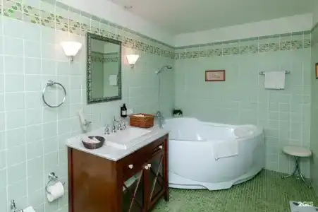 Губернский - 108