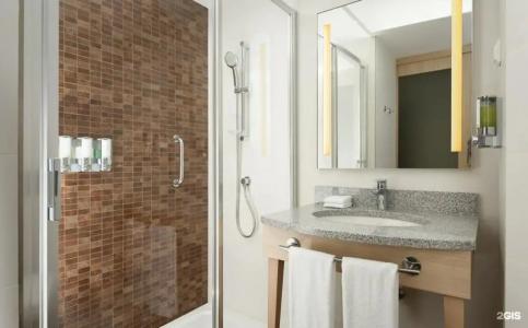 Hampton By Hilton - 46