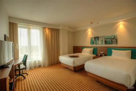 Hampton by Hilton - 46
