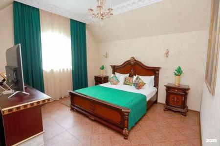 Manor House - 111