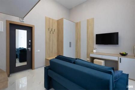8Avenue - 163