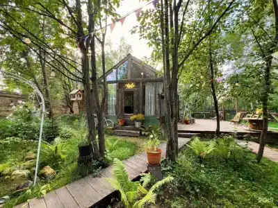 Пaнopамный домик c купeлью - 6