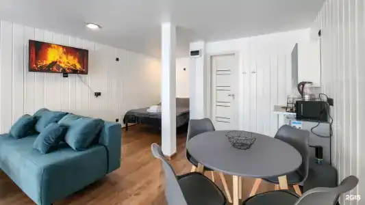 Мыс на Неве - 153