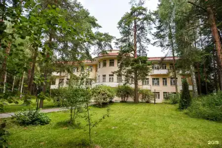 Губернский двор - 9