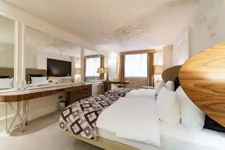 Crown Hotel St. Petersburg - 156