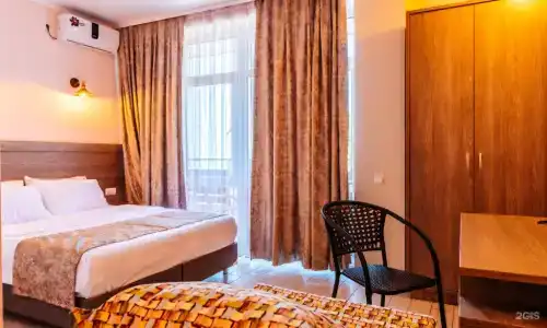 L-hotel - 99