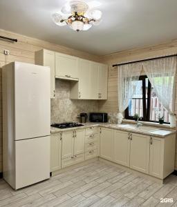 Moon House - 11