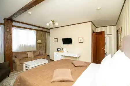 Губернский - 156