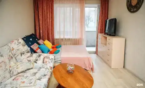 рядом c Кремлём и пл Свободы - 17