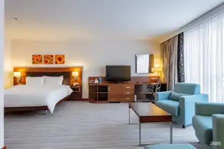 Hilton Garden Inn - 18