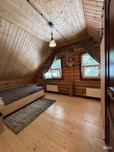 Wood palace - 86