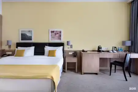 Голден Тюлип - 102