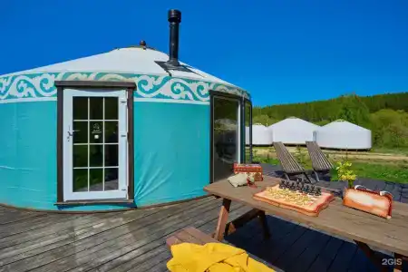 Yurt Resort - 6