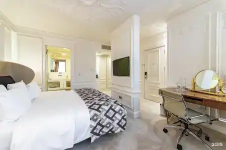 Crown Hotel St. Petersburg - 146