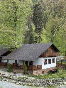 Moon House - 62