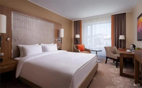 DoubleTree by Hilton - 55