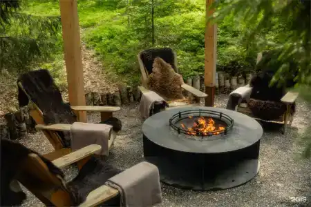 We Lodge - 143